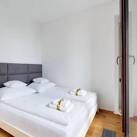 Go Aparthotel 4*