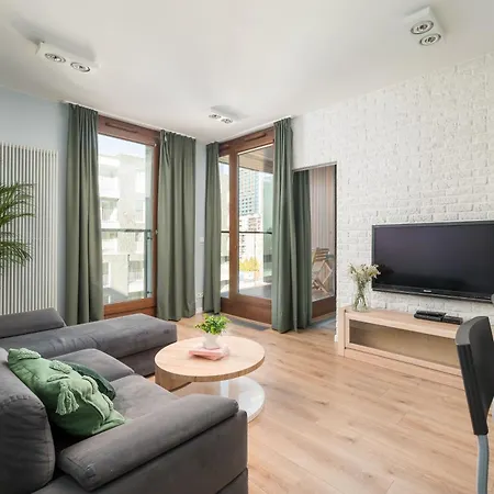 Go Aparthotel 4*