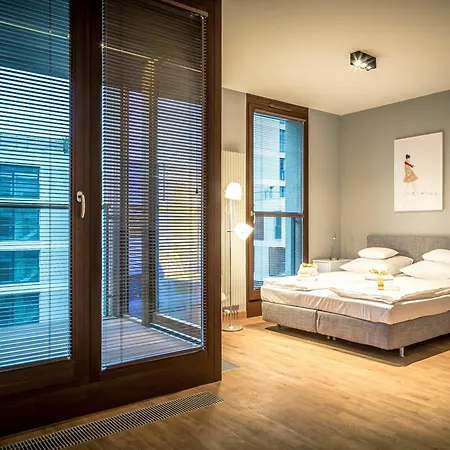 Aparthotel Go 4*