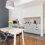 Aparthotel Go -