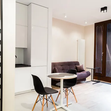 Go - ワルシャワ