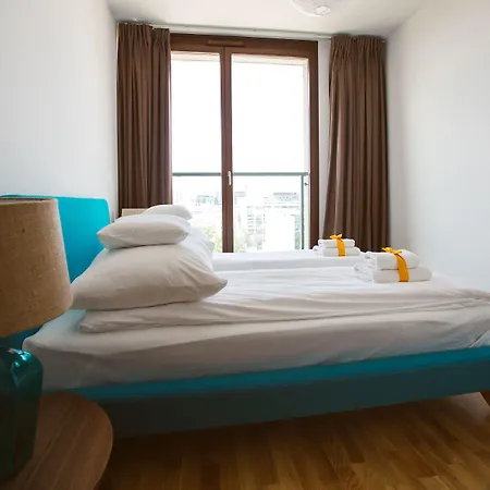 Go - アパートホテル 4*