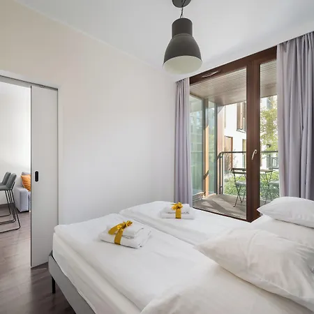 Go - 4* ワルシャワ